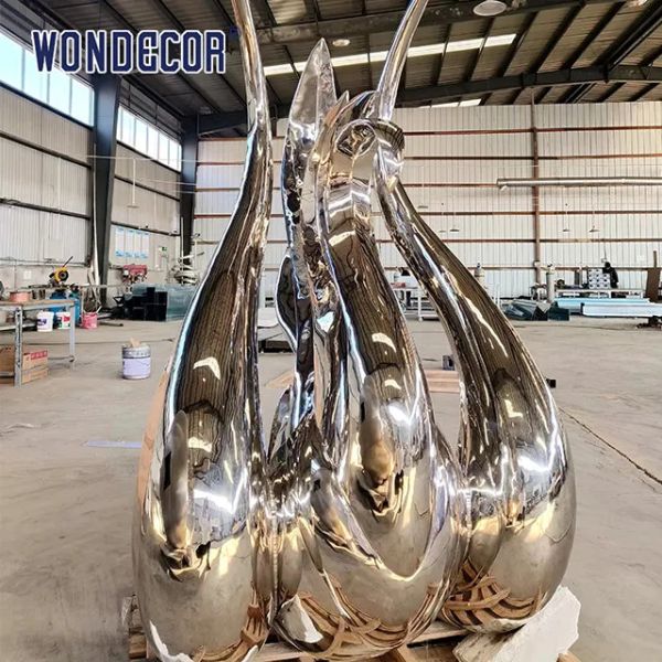 Stainless Steel Swan Forged Metal Sculpture Outdoor Garden Decoration