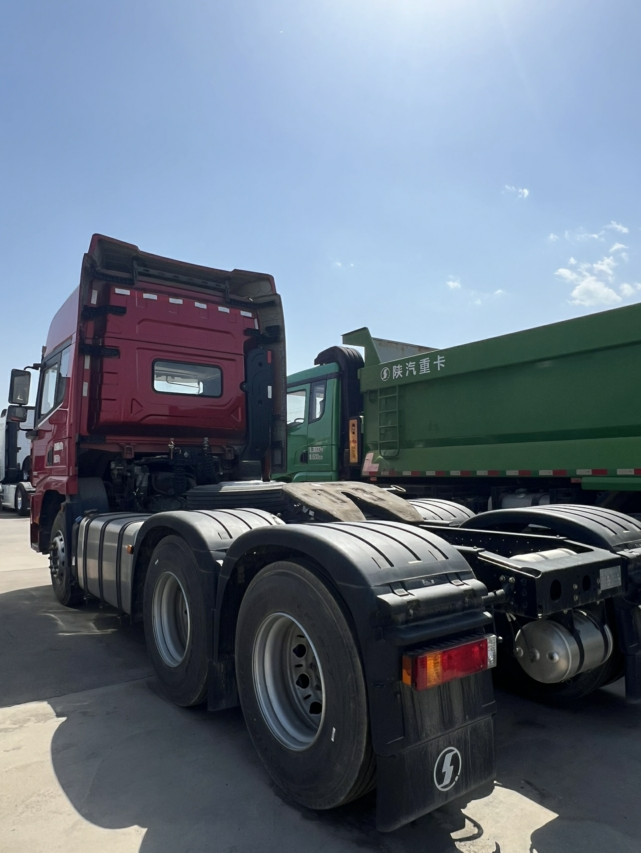 SHACMAN X5000 Tractor Heavy Duty Trucks