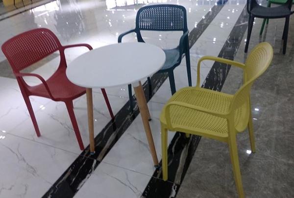 Nordic web celebrity dining chair modern simple book desk chair plastic household chair to negotiate leisure chair