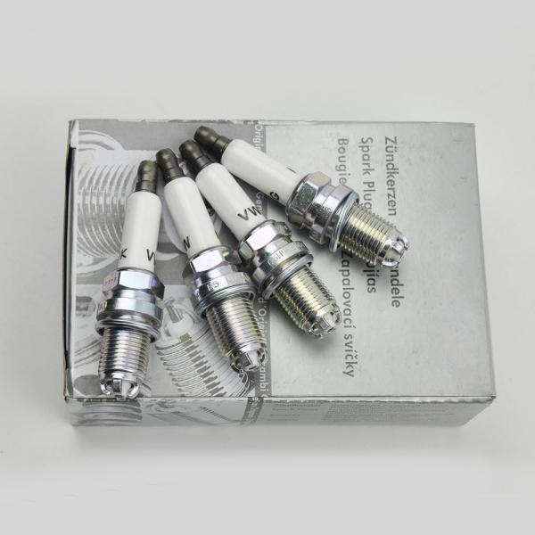 Normal Terminal Type Spark Plug 06H905604 for VW