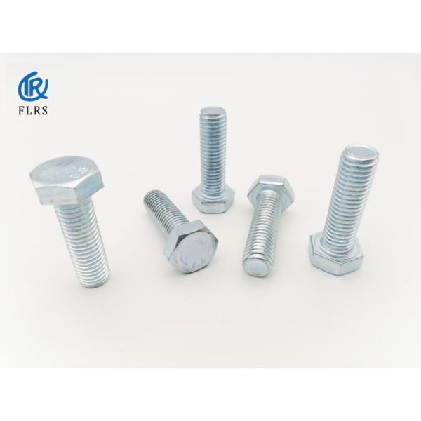 O zinco DIN931 chapeou o aço carbono encanta a categoria principal 4,8 do parafuso