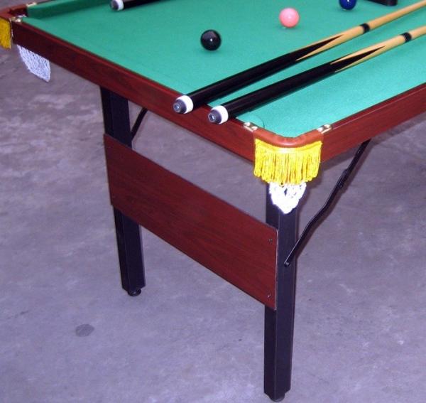 Solid Wood Billiards Game Table Folding 6FT Kids Snooker Table With Leather Pocket