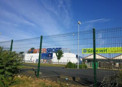 O Pvc de 6 calibres revestiu L2500MM V Mesh Security Fencing