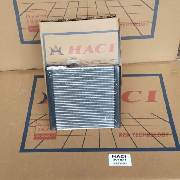 885010K390 Condenseur HACI Marque Haute Performance Taille Standard AT