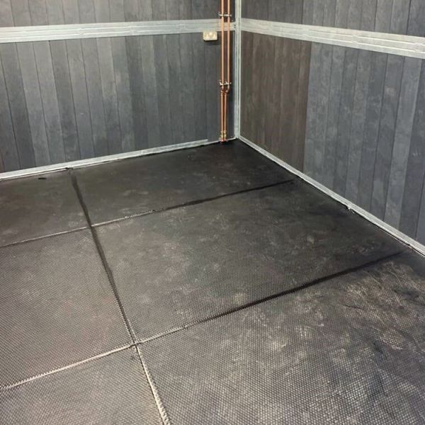 Anti-slip Easy Wash Equine Stall Mats With Standard Size 1830x1220mm Thickness 12mm Or 17mm