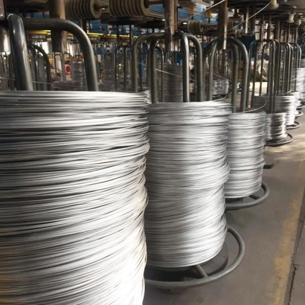 Fabrication de fils en acier inoxydable 316L de haute qualité