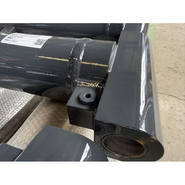 High Pressure Double Acting Hydraulic Cylinder Hard Chrome Plated Surface Extended Slotted Head