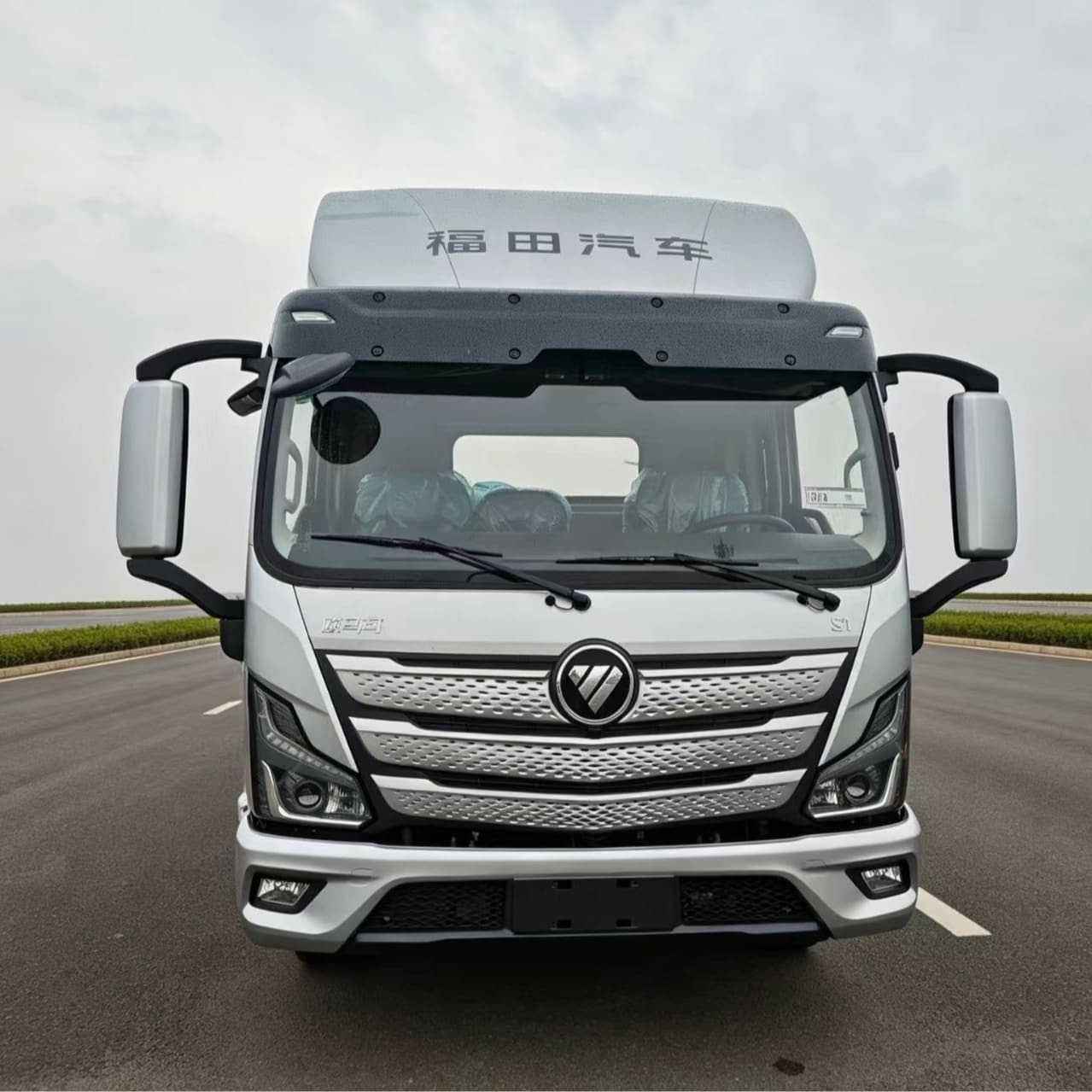 4x2 Light Chassis Cab - 143hp light truck - urban logistics truck - light duty cargo truck