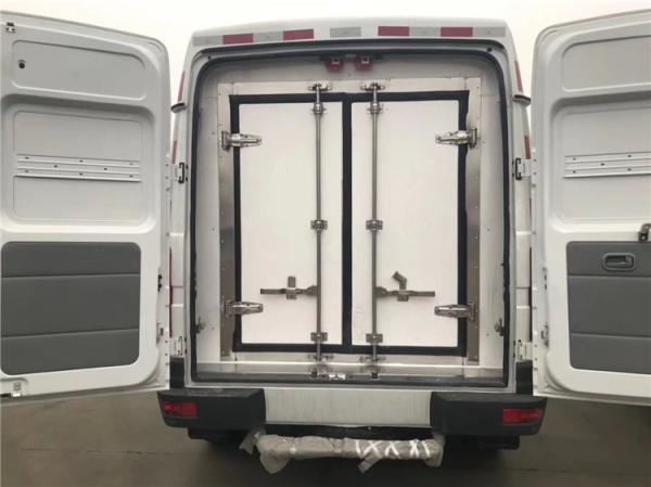 Van Manual Mobile Freezer Truck refrigerado pequeno diesel Mini Bus