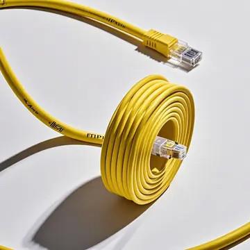 10Gbps 500MHz CAT6A F FTP Cable  23AWG Solid Yellow Cable LSZH IEC60332-1 High Speed