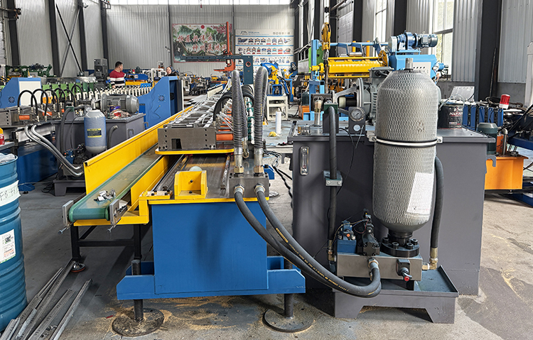 Metal Ceiling T Profile Main T /T Bar Steel Making Roll Forming Machine
