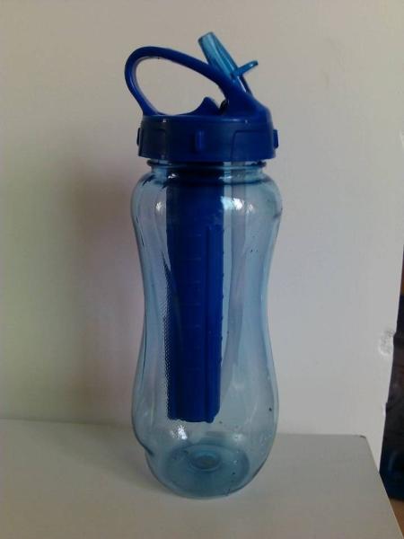 550ml Cool Gear's reusable water and beverage bottles with a refreezable gel stick
