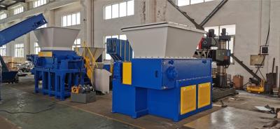 As protuberâncias do PE dos PP desfazem-se do suporte da retalhadora XR700, 37KW diâmetro rotar 280-400mm, comprimento de 700mm