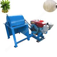 Machine d'extraction automatique de fibres décorticées de fibres d'ananas