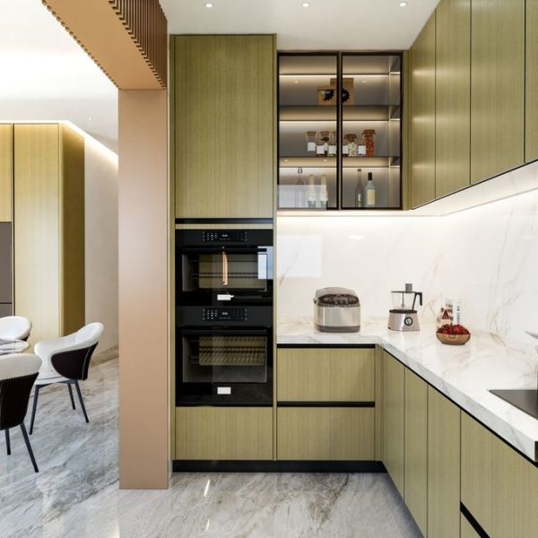 Fadior U-Shaped Wood Grain Stainless Steel Kitchen With  Handle-Free Design