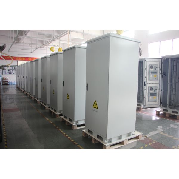 Newest Outdoor Battery Cabinet of Protection Degree IP55 with Air-conditioning