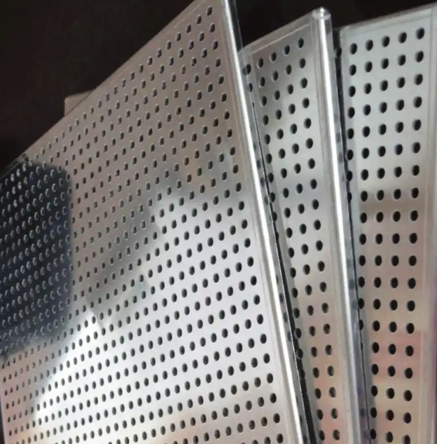 Architectural Perforated Wire Mesh Panel For Façade Cladding And Sun Control