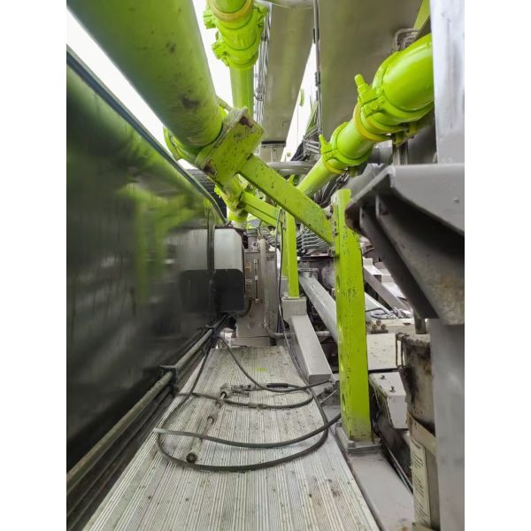 2021 Zoomlion 59m ZLJ5441THBKE Подержанный бетонный бум насос грузовик Ситрак Шасси Дизельная мощность