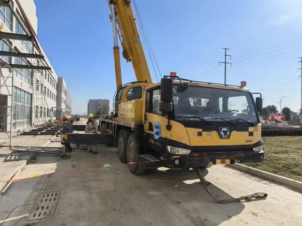 Commandez maintenant Xc Mg Mobile Truck Crane 50 Tons 4 Numéro d'Arbre Service après-vente
