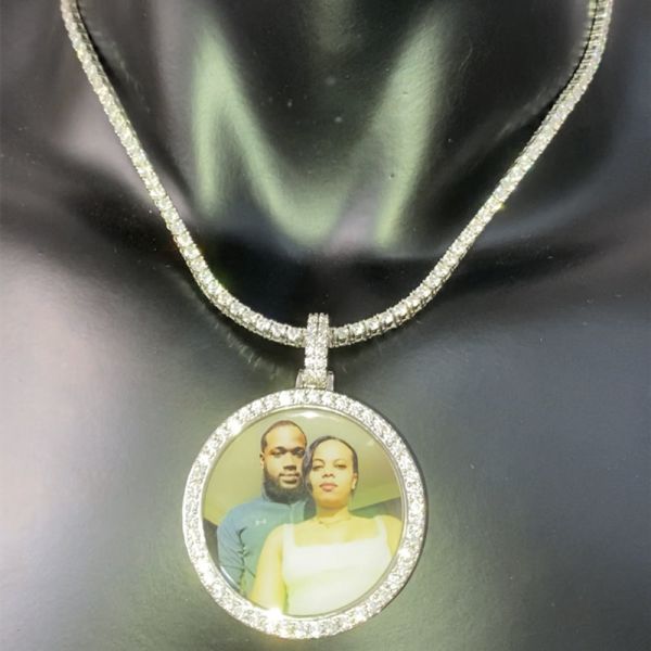 Изготовленный на заказ шкентель изображения фото Moissanite замороженный из людей тазобедренного хмеля Bling