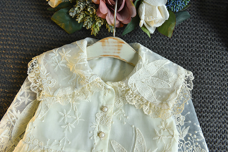 24in Embroidered Lace Children'S Dress Clothing Beige Long Sleeve Princess Wedding Dress