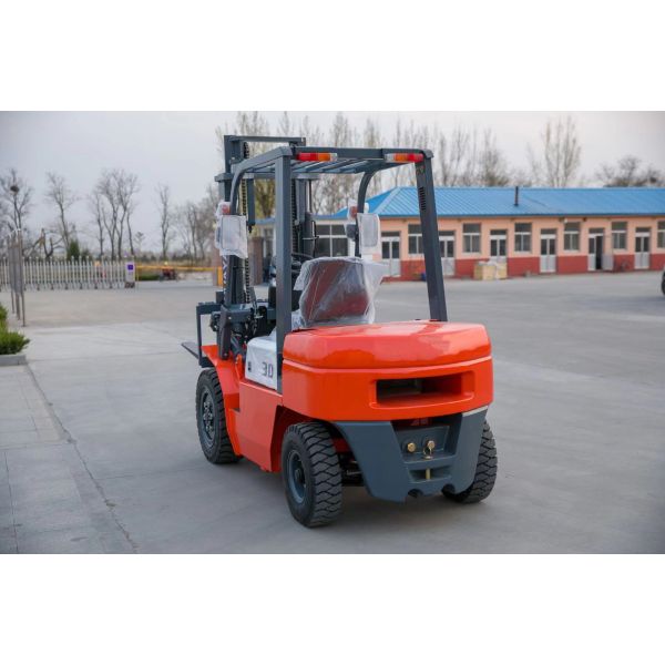 Safe Forklift Diesel 3 Ton Diesel Forklift Electric 4 Wheel Forklift For Warehouses