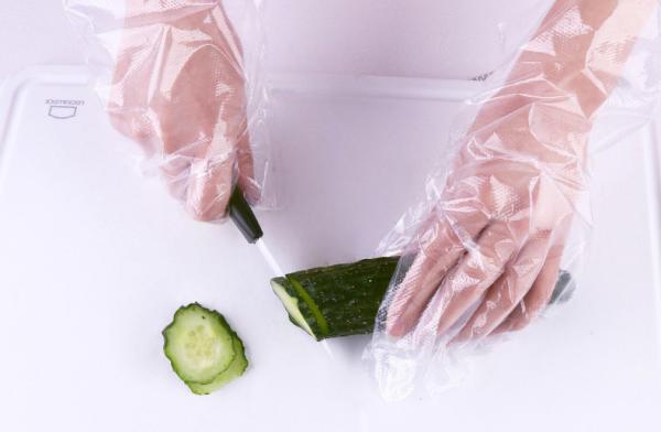 Health Care Disposable Food Serving Gloves Pe Material  Dust - Proof