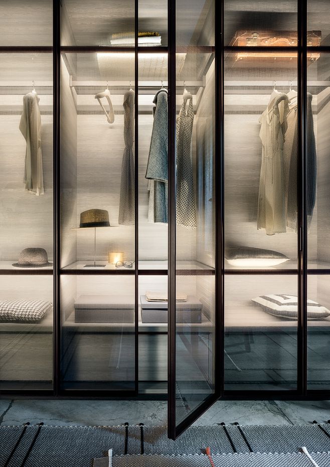 Custom Designed for Wardrobe Closet Modern LED Lighted Aluminum Metal Storage Shelves Glass Coating Technology Clear Wardrobe