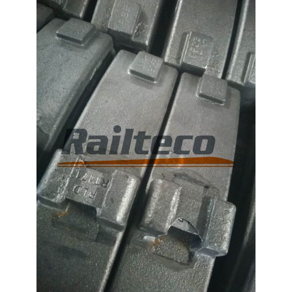 Composite Plain Oiled Railway Brake Blocks Q235 Frame