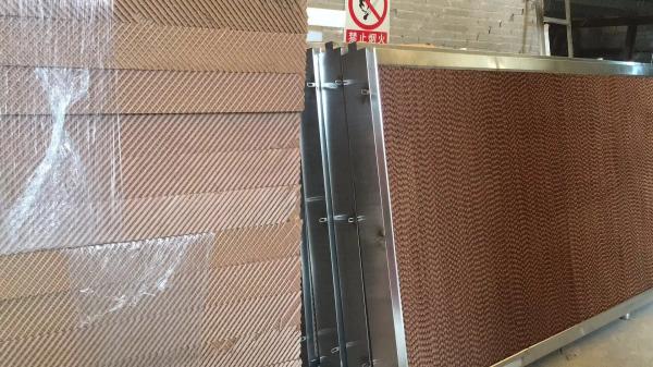 Customized Standard Chicken Farm High Water Resistant Outdoor Cooling System for Chicken House Evaporative Cooling Pads