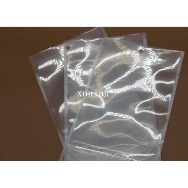 Водоустойчивое уплотнение вакуума нестандартной конструкции кладет в мешки для грузить рекламный материал