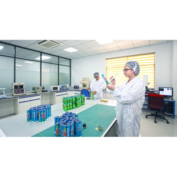 Сияющие трубки сливк глаза носа иглы на косметический упаковывая диаметр 19мм