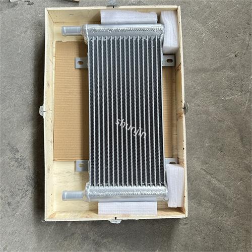 Frío de aceite hidráulico de aluminio para mini excavadora EX27U-3