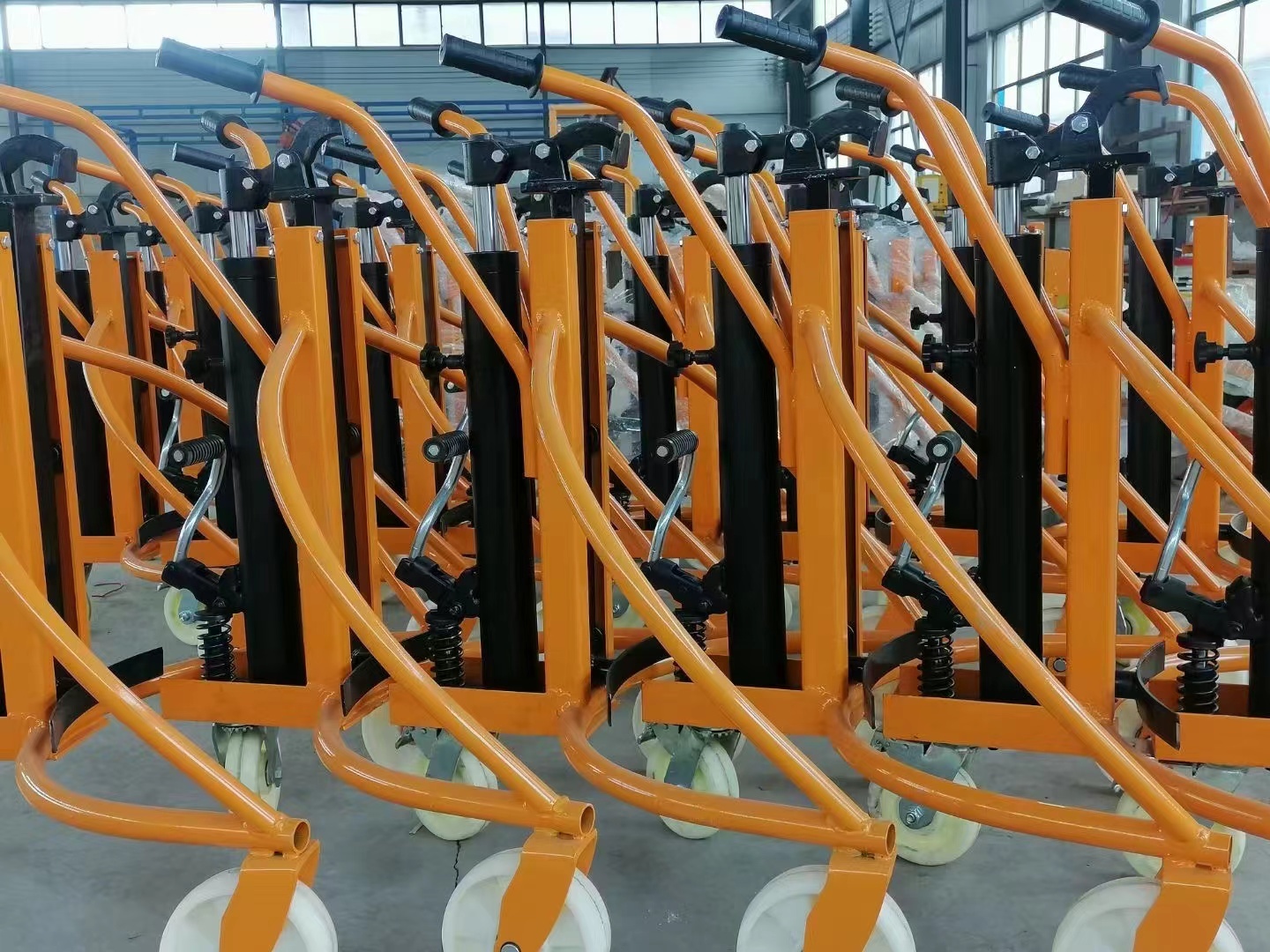 Manual drum carrier for lifting drum 350kgs, 450kgs,500kgs