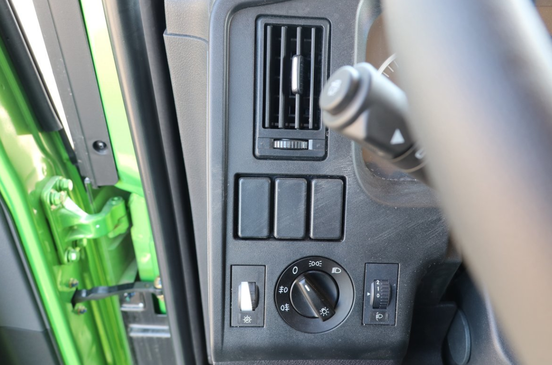 400HP Dump Truck SHACMAN X3000 6X4 10 Tire For Urban Muck