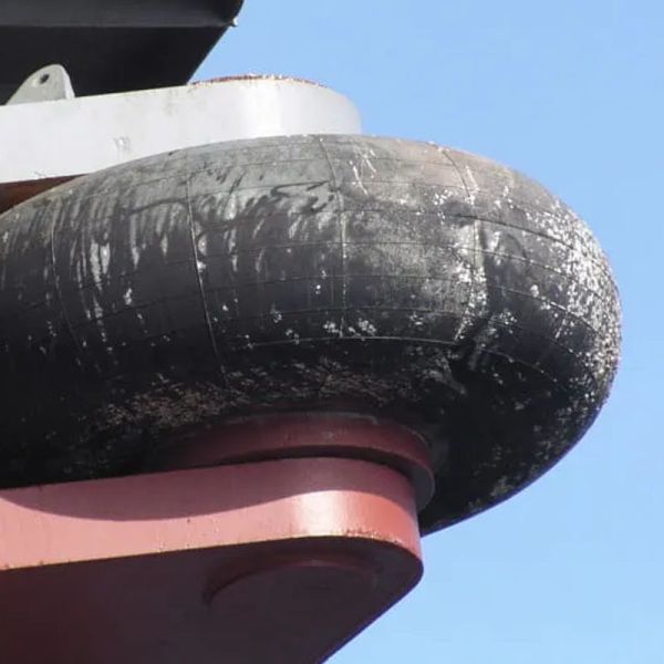 Marine Rubber Fenders High Strength Energy Absorbing Rotating Design