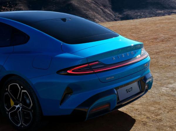 Pure Electric Vehicle Car Xiaomi SU7 Pro Max 700Km 400Nm 220Kw 299Ps 4Doors 5 Seaters 3Box Sedan EV New Car