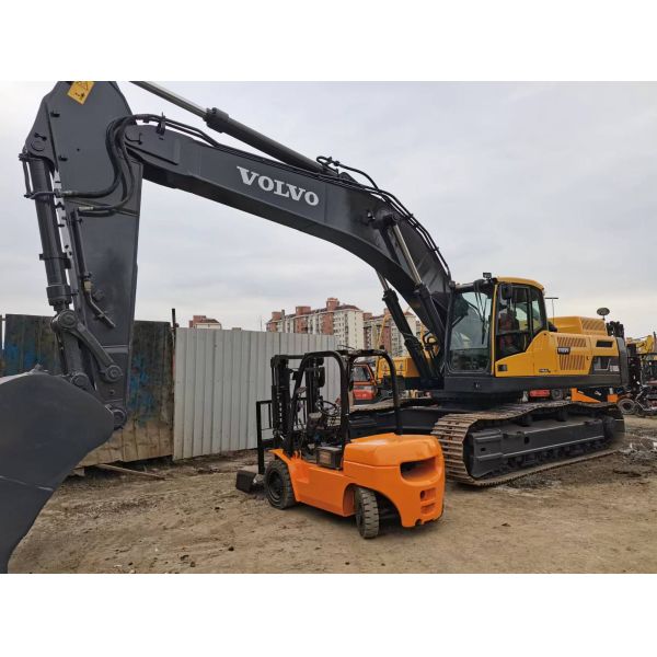 Volvo EC950EL Earth Moving Machine with Other Hydraulic Valve in Excellent Condition