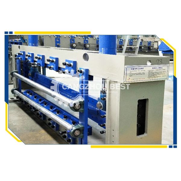 Русский стандартный крен палубы пола Х75 формируя профиль машины/металла формируя линию