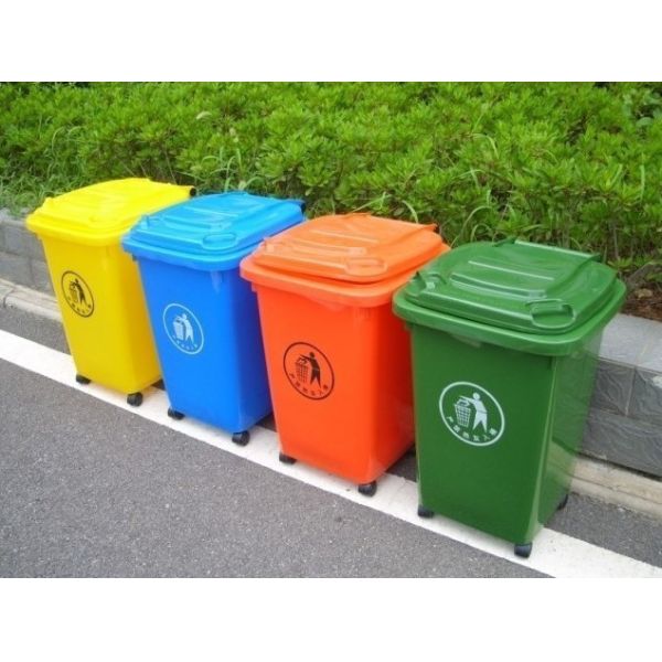 Rolling Cover Type 240L Plastic Rubbish Bin Custom Designed for Bulk Waste Disposal