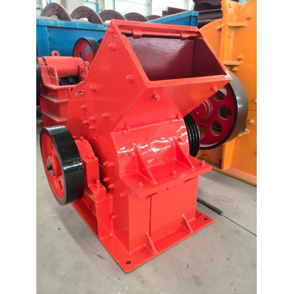 Industrial Crusher Heavy Hammer Crusher with 300-700mm Inlet Size, 100 Boxes Per Hour Crushing Capacity, and 10-50mm Output Size