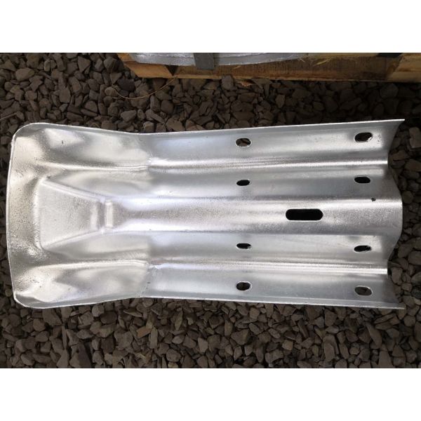 Strong Plasticity Highway Guardrail Systems , Portable Guardrail Fishtail End