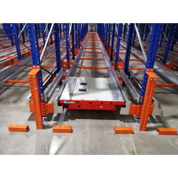 Two Way Radio Shuttle Racking Pallet Runner Rack System Room Temperature Warehouse