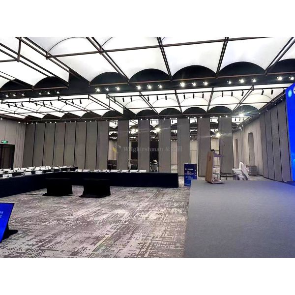 Class A Fire Rating Operable Partition Wall with Leather Panel Surface and Easy Manual Operation