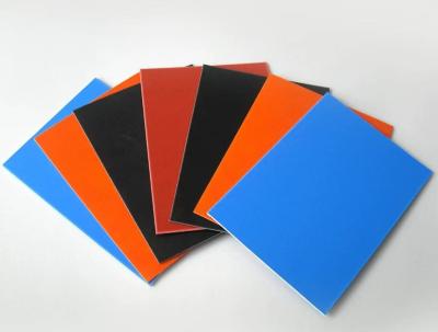 1220*2440mm feuille de plastique ondulée résistante aux produits chimiques PP feuille ondulée personnalisée