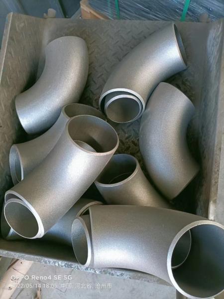 R1 R1.5 Ss Elbow 90 Degree 45 Degree Steel Pipe A234 Wpb Grey Painting Butt Weld