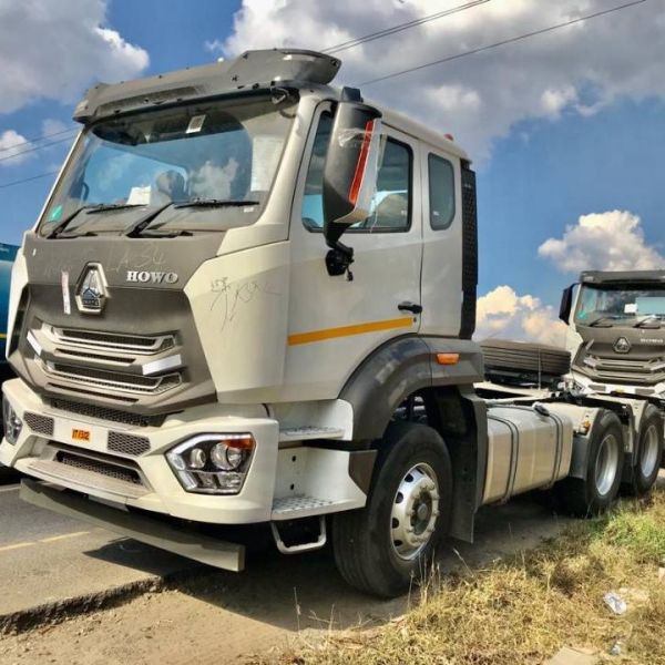 SINOTRUK HOWO HOHAN 6x4 371HP right hand drive sino truck used trailer truck tractor head tractors trucks