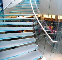 Services de verre sur mesure pour les vitres résistantes à la chaleur et aux performances optimales