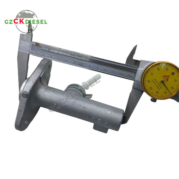 New Clutch Master Cylinder 8-97210748-0 8-97124109-0 8-97210747-0 for 4HF1 NPR 4HG1