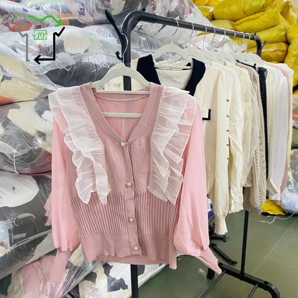 Wholesale YIJIAYI Women's Knitted Long-sleeved Lightweight Cardigan Used Clothes China Formal Blouses Polyester/Cotton High Second Hand Clothes